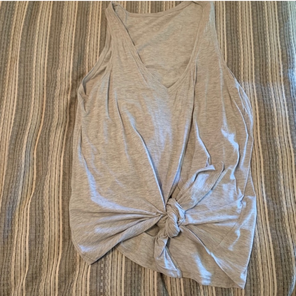 Lululemon Tie Shirt Size 4